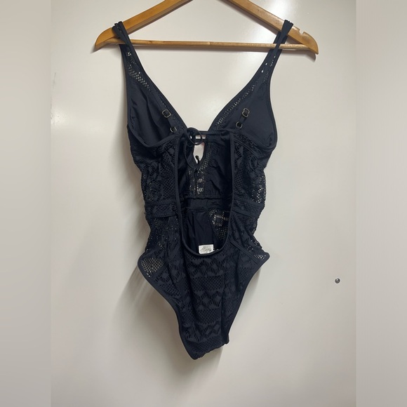 NEW BECCA by Rebecca Virtue Color Play Plunge Neck One Piece Swimsuit black M - Picture 7 of 9